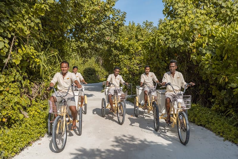 DERBAL Beach Resort Housekeeping Tricycle - Efficient and Durable Solution for Sea Beach