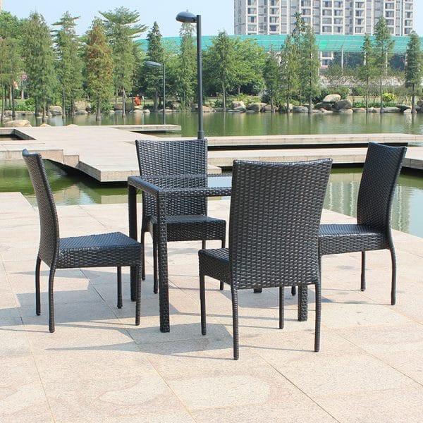 OUTDOOR TABLE&CHAIRS (6)