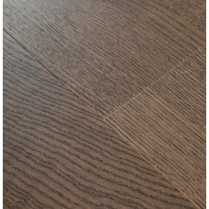 Antique Brushed Oak Vinyl Flooring - Timeless Elegance for Hotel Rooms