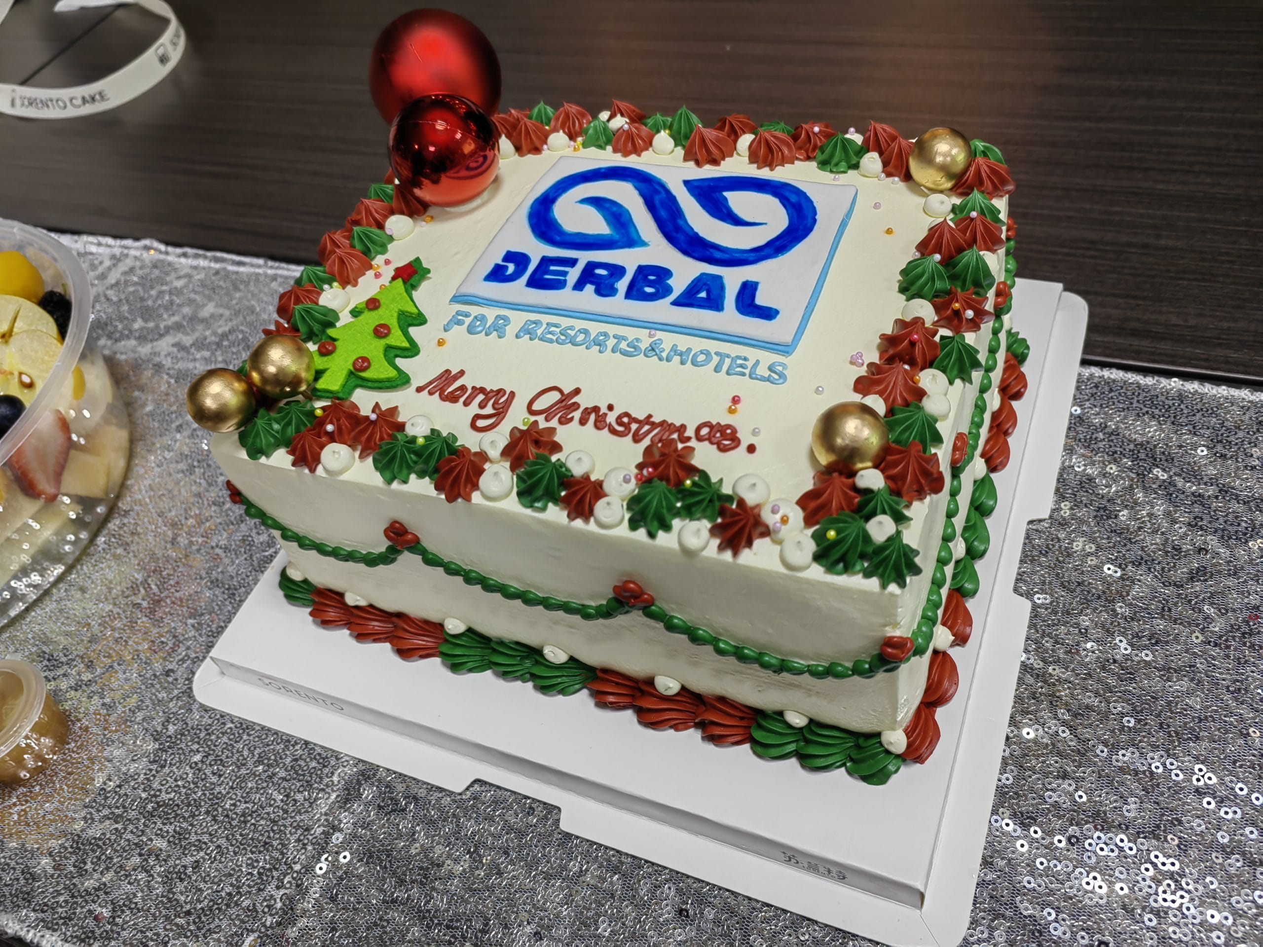 Derbal Christmas Cake