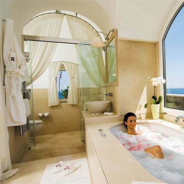 showerroom for Luxury Hotels and Resorts