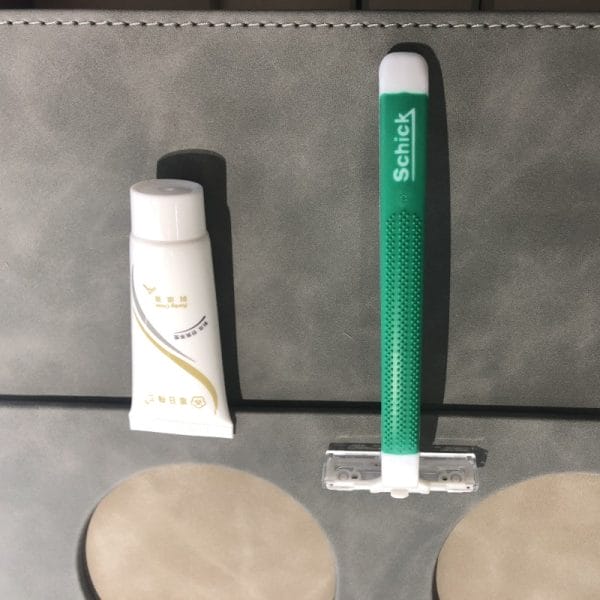 Hotel Shaving Kit For Vienna International Hotel