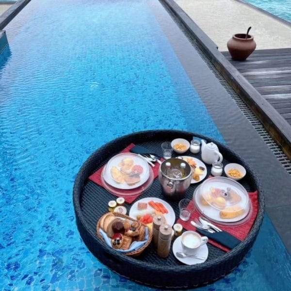 Floating Pool Tray