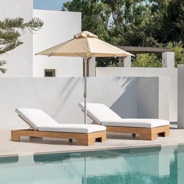 Foldable Sun loungers for Hotel Pool