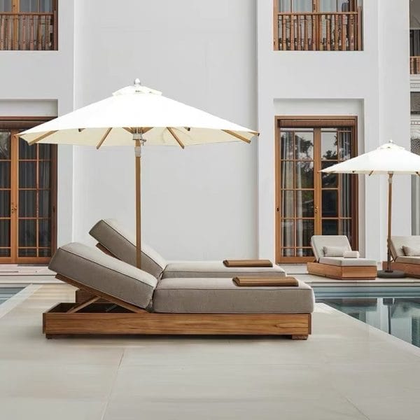 Luxury Outdoor Sunbeds Sun Lounger with Sun Umbrella