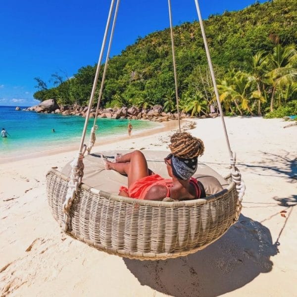 Outdoor Hanging Sofa for Beach Hotel