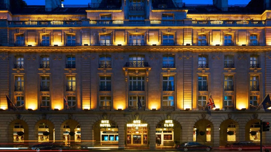2025's London Luxury Hotels & How DERBAL Elevates Their Five-Star Experience