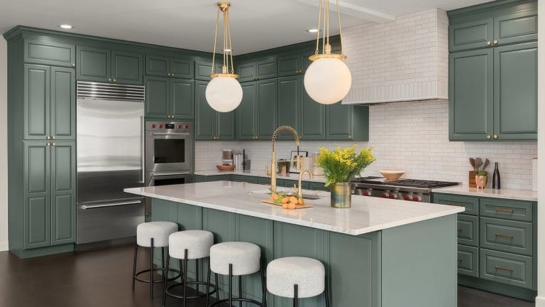 Smart Modular Cabinet System for High-Traffic Hotel Kitchens