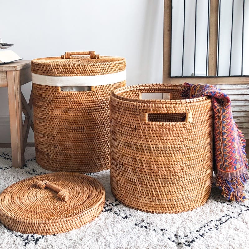 Compact rattan laundry holder with airline logo customization