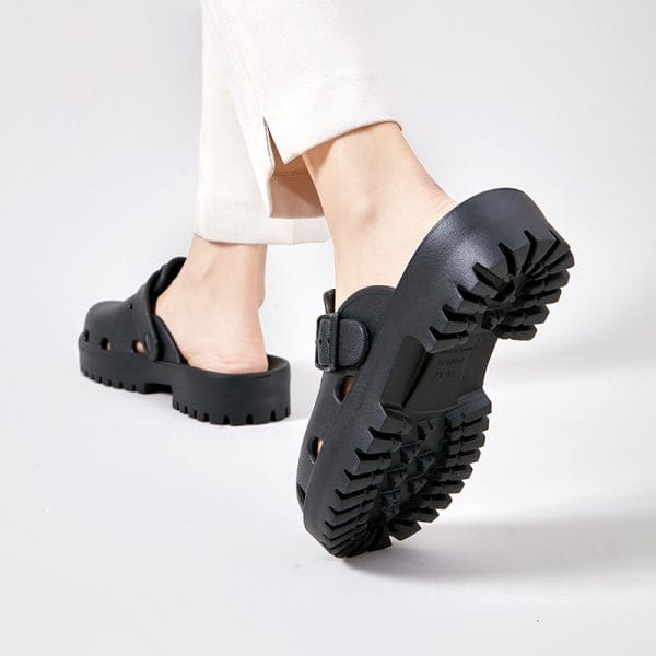 Compact EVA slippers for first-class cabins, TSA-approved size under 3.4 oz