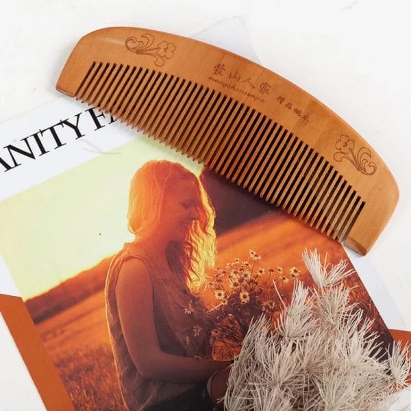 Laser-Engraved Hotel Wood Comb | 24k Gold Logo for Burj Al Arab Suites