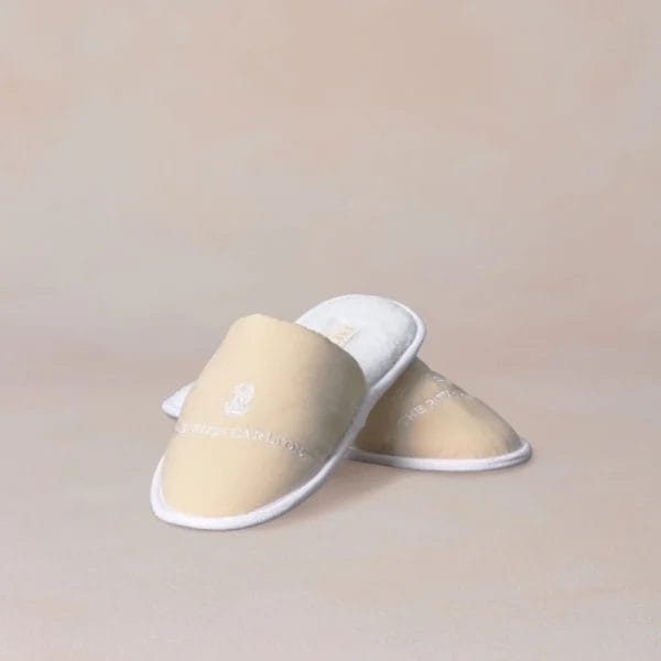 ritzcarlton-slippers-frette-beige-