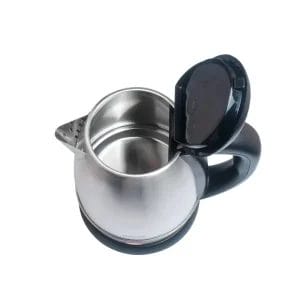 View of the seamless stainless steel interior and the convenient one-touch lid mechanism.