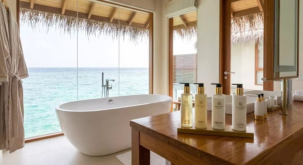 Maldives luxury resort hotel supplies custom bathrobe ceramic dispenser glass bottle slippers overwater villa bathroom