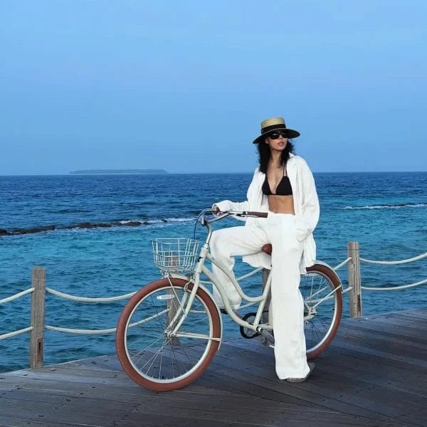 Rust Fighting Bike Beach Cruiser Bikes with Gates Carbon Belt Drive technology.