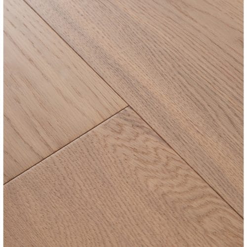 Antique Brushed Oak Vinyl Flooring - Timeless Elegance for Hotel Rooms